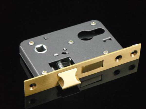 許昌換鎖電話(開門鎖安裝指紋鎖)