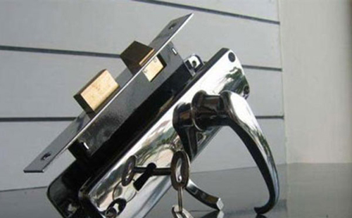 北京換鎖電話(開門鎖安裝指紋鎖)